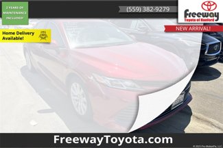 Used 2019 Toyota Camry LE image 1