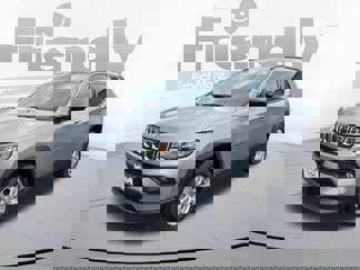 Used 2022 Jeep Compass Latitude image 1