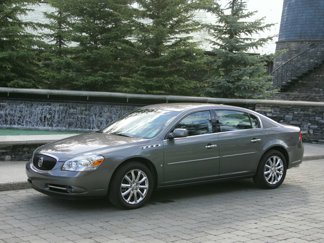Used 2007 Buick Lucerne CXL image 1