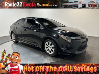Used 2021 Toyota Corolla LE image 1