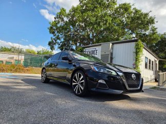 Used 2020 Nissan Altima 2.5 SR image 1
