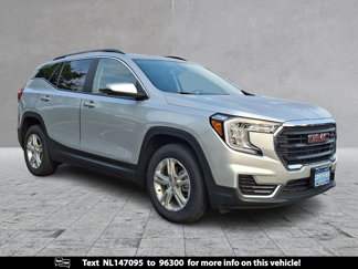 Certified 2022 GMC Terrain SLE w/ Driver Convenience Package image 1
