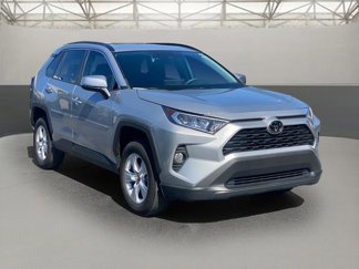 Used 2021 Toyota RAV4 XLE image 1
