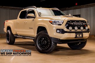 Used 2017 Toyota Tacoma TRD Sport image 1