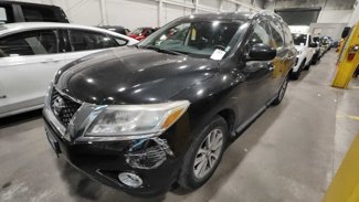 Used 2015 Nissan Pathfinder SV image 1