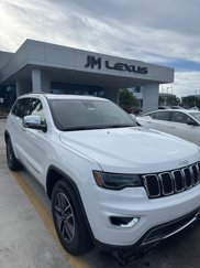 Used 2019 Jeep Grand Cherokee Limited w/ Luxury Group II image 1