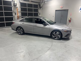 New 2025 Hyundai Elantra Sport image 1