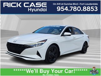 Used 2022 Hyundai Elantra Blue image 1