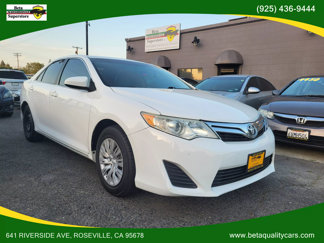 Used 2014 Toyota Camry LE image 1