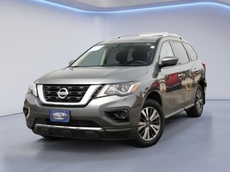 Used 2020 Nissan Pathfinder S image 1