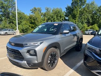 Used 2023 Chevrolet TrailBlazer LT image 1
