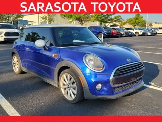 Used 2019 MINI Cooper 2-Door Hardtop image 1