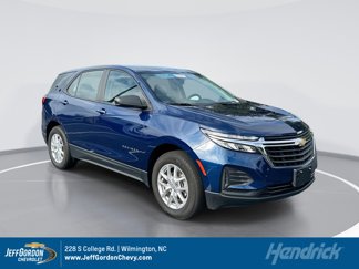 Used 2023 Chevrolet Equinox LS image 1