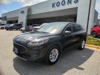 Certified 2022 Ford Escape SE image 1