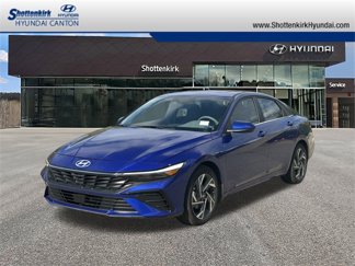 Used 2024 Hyundai Elantra SEL w/ Convenience Package image 1
