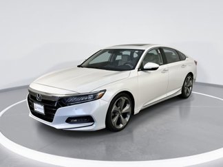 Used 2018 Honda Accord Touring image 1