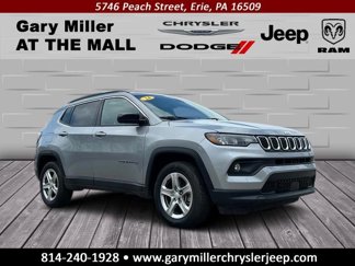 Used 2024 Jeep Compass Latitude w/ Altitude Special Edition image 1