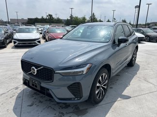 Used 2023 Volvo XC60 B5 Plus image 1