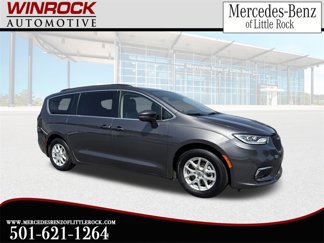 Used 2022 Chrysler Pacifica Touring-L image 1