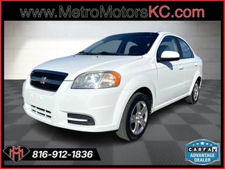Used 2011 Chevrolet Aveo LT image 1