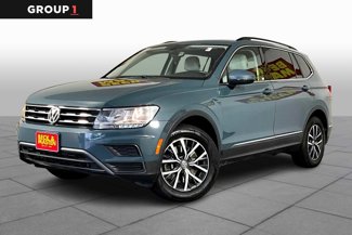 Used 2020 Volkswagen Tiguan SE image 1