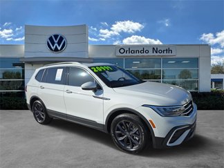 Used 2022 Volkswagen Tiguan SE w/ Panoramic Sunroof Package image 1
