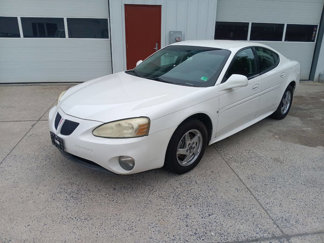 Used 2006 Pontiac Grand Prix w/ Preferred Package image 1