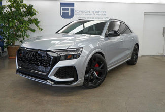 Used 2021 Audi RS Q8 w/ Black Optic Package image 1