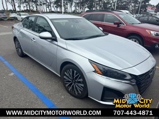Used 2023 Nissan Altima 2.5 SV image 1