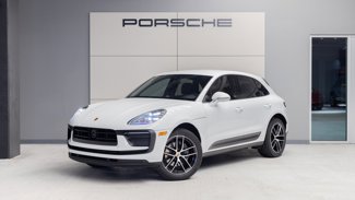 Used 2024 Porsche Macan image 1