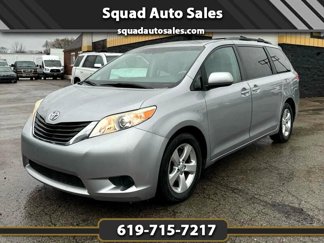 Used 2012 Toyota Sienna LE image 1