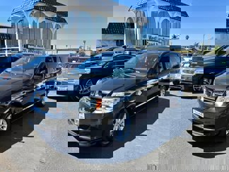 Used 2015 Dodge Grand Caravan SXT image 1