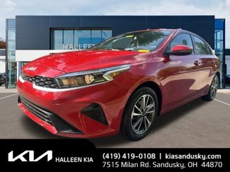 Certified 2022 Kia Forte LXS w/ LXS Technology Package image 1