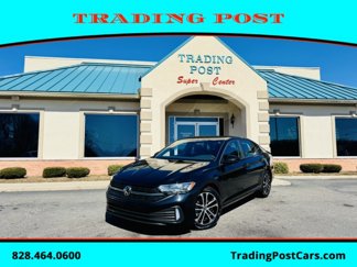 Used 2023 Volkswagen Jetta Sport image 1