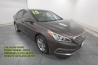 Used 2015 Hyundai Sonata SE image 1
