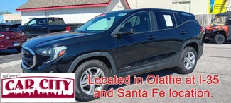Used 2019 GMC Terrain SLE image 1
