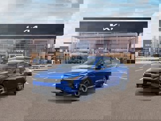 New 2025 Kia K4 LXS image 1