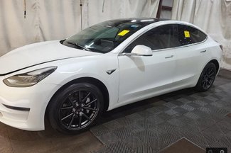 Used 2020 Tesla Model 3 Standard Range Plus image 1