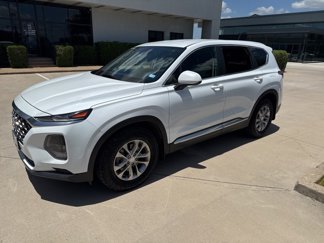 Used 2020 Hyundai Santa Fe SE image 1