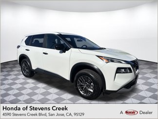 Used 2023 Nissan Rogue S image 1