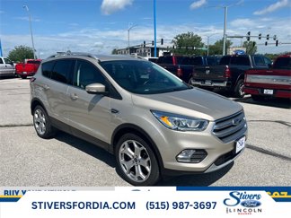 Used 2017 Ford Escape Titanium image 1