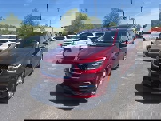 Used 2023 Chrysler Pacifica Touring-L image 1