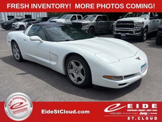 Used 1999 Chevrolet Corvette Coupe w/ Roof Pkg image 1