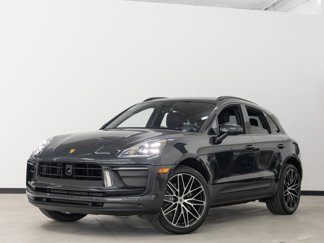 New 2025 Porsche Macan image 1