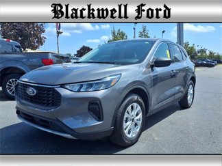 Used 2024 Ford Escape Active image 1