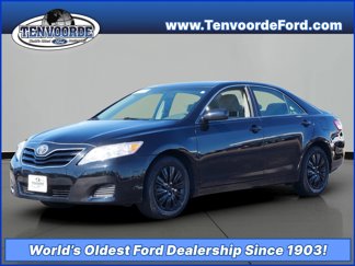 Used 2011 Toyota Camry LE image 1