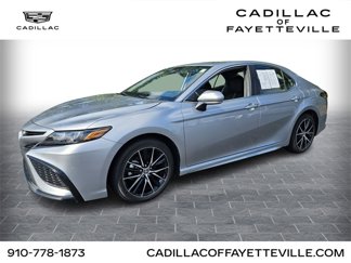 Used 2024 Toyota Camry SE image 1