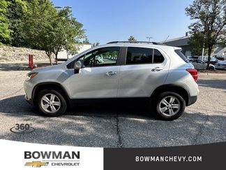 Used 2022 Chevrolet Trax LT w/ LT Convenience Package image 1