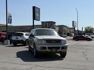 Used 2004 Ford Explorer XLT image 1