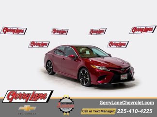 Used 2018 Toyota Camry XSE image 1